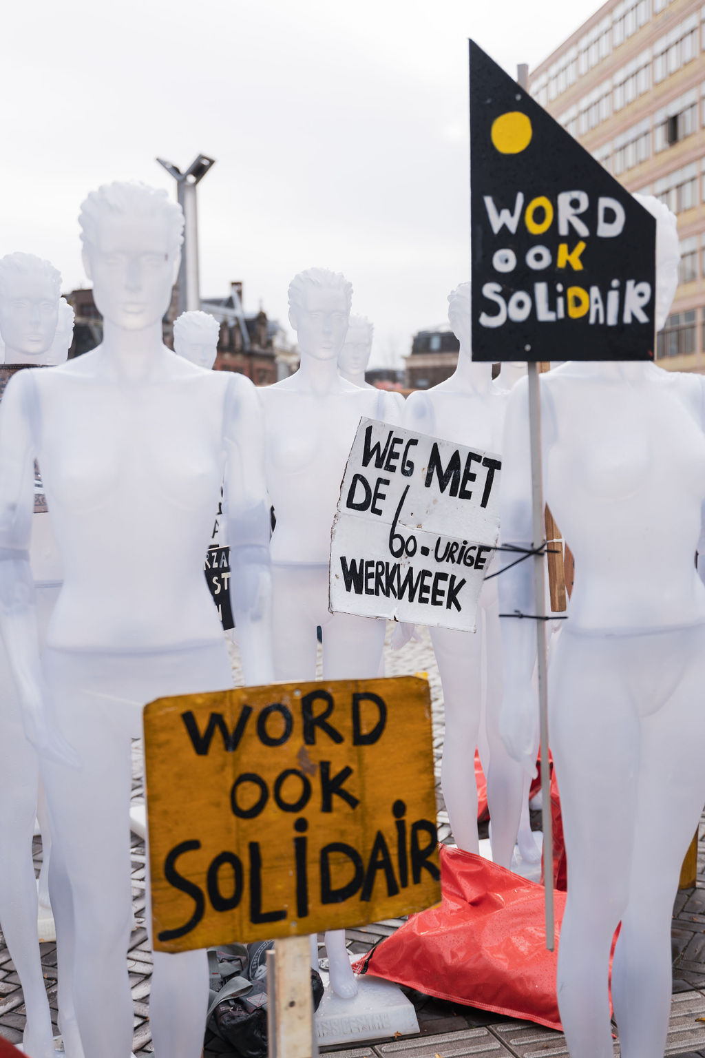 Textielarbeiders protesteren tegen slechte arbeidsomstandigheden