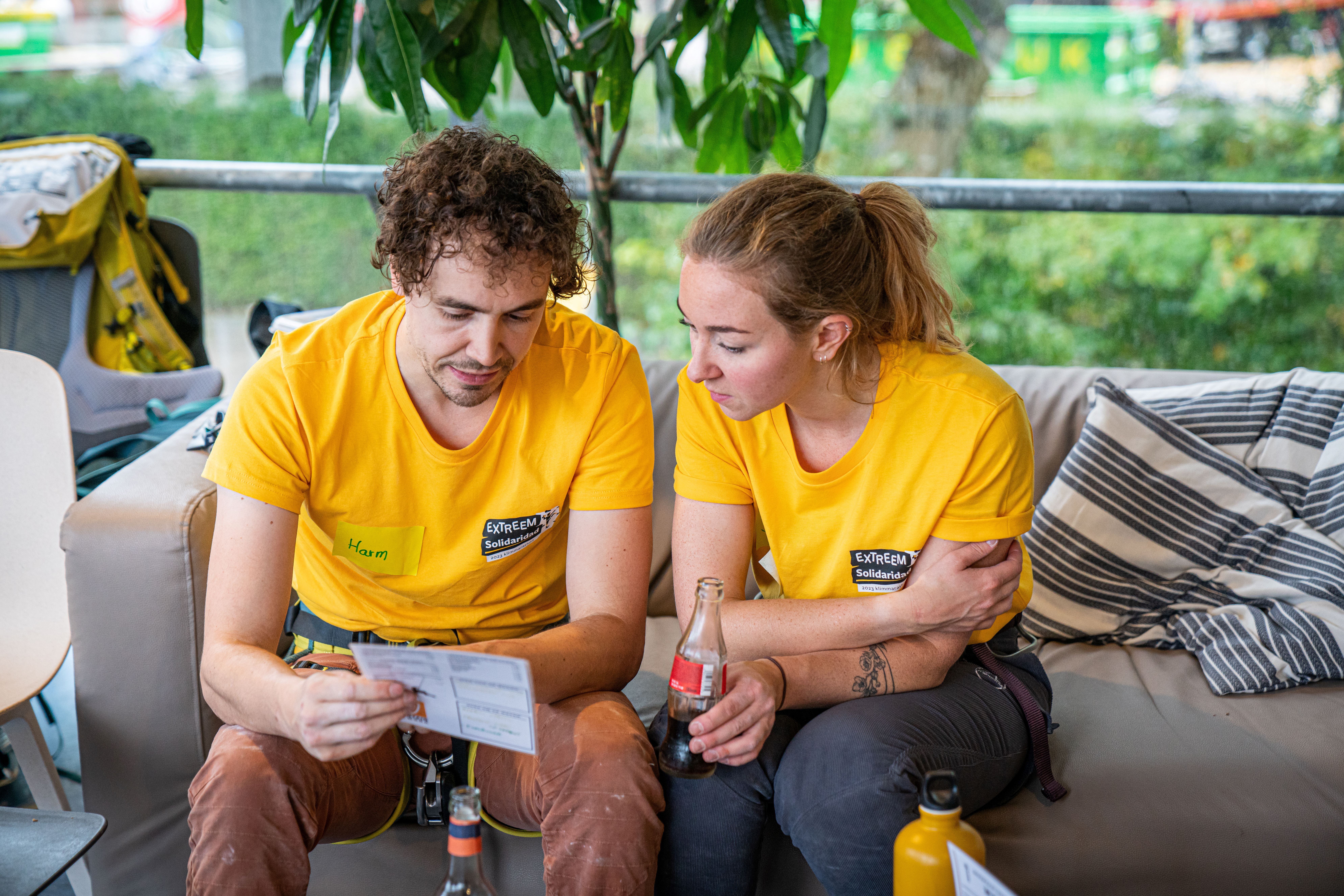 Foto van twee klimmers bij de klimmarathon 2023